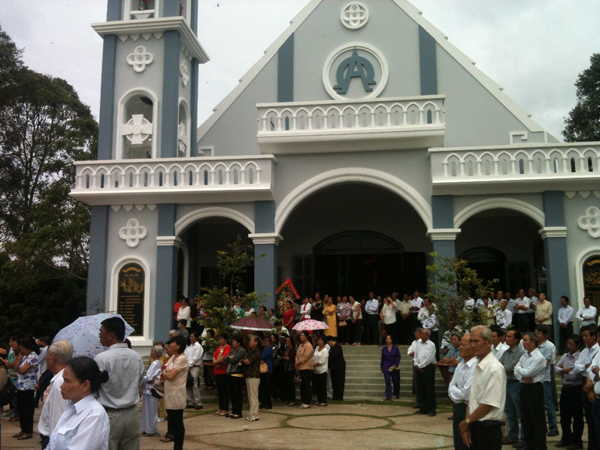 Tien Giang province: ceremony held for inauguration and consecration of church in An Thai Trung parish